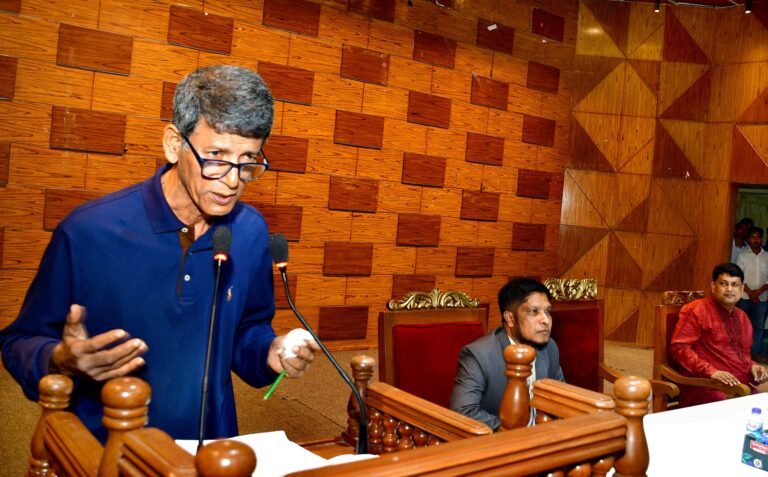 চট্টগ্রাম বিশ্ববিদ্যালয় শিক্ষকদের সাথে সৌজন্য সাক্ষাৎ ও মতবিনিময় সভায় চবি উপাচার্য “বিশ্ববিদ্যালয় হচ্ছে যোগ্য গ্র্যাজুয়েট তৈরীর কারখানা”